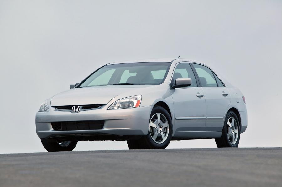  Honda Accord Hybrid America 2005 года  (фото 49 из 69)